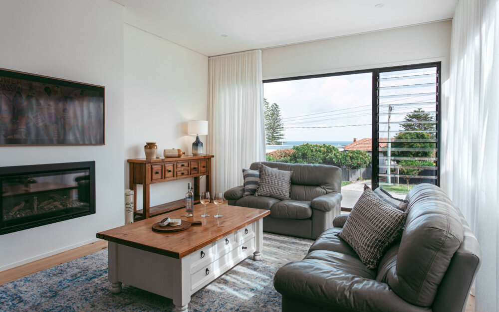 Bay Life , Blue Bay - Central Coast Holiday Homes